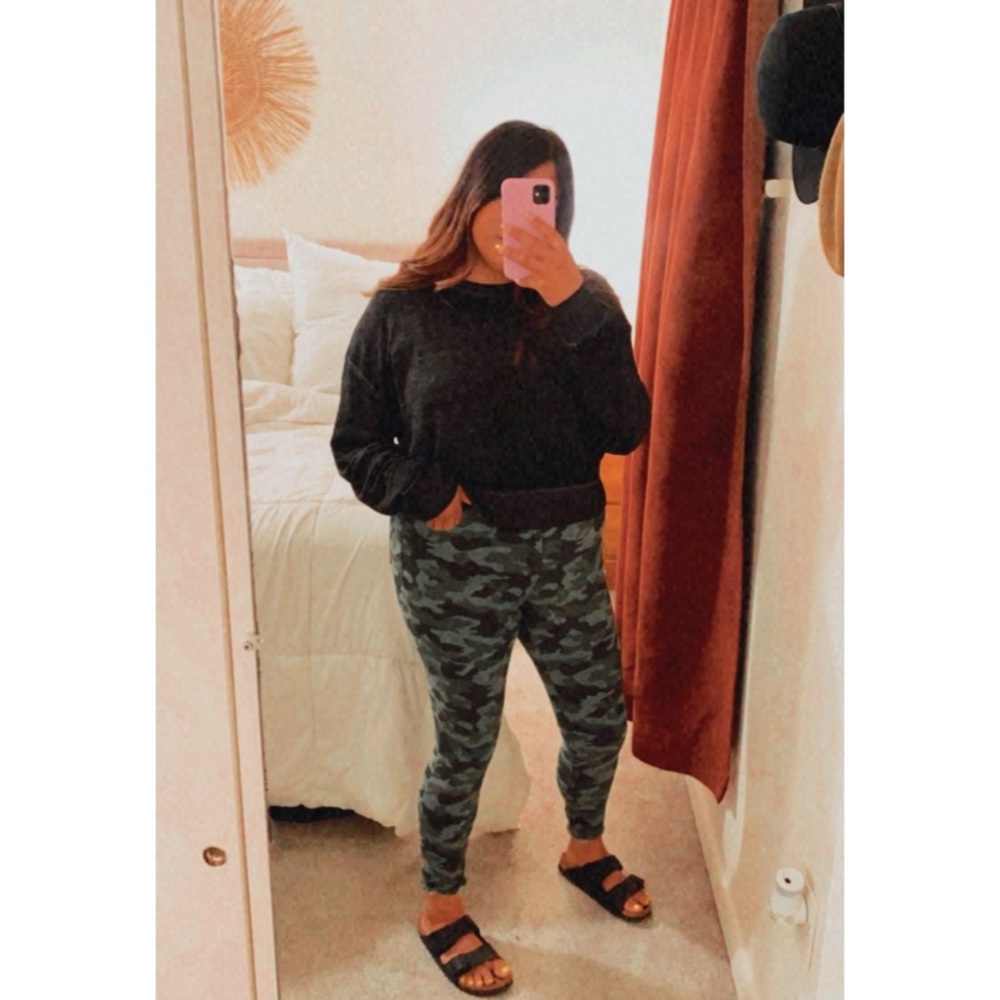 No Boundaries Black CropTop Distressed XL Heather